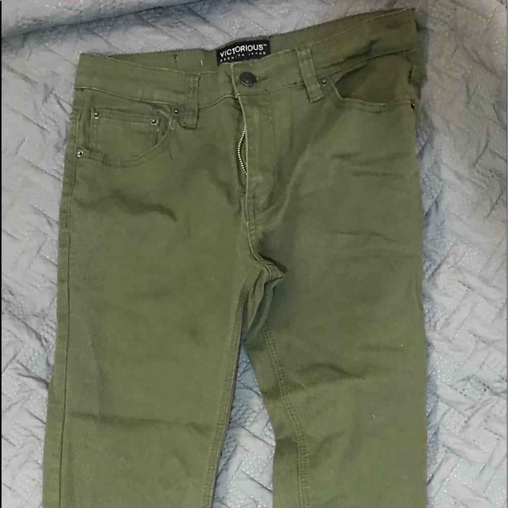 Slim pants